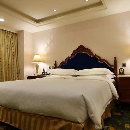 Royal Seasons Hotel Taipei ‧ Nanjing W. Экстерьер фото