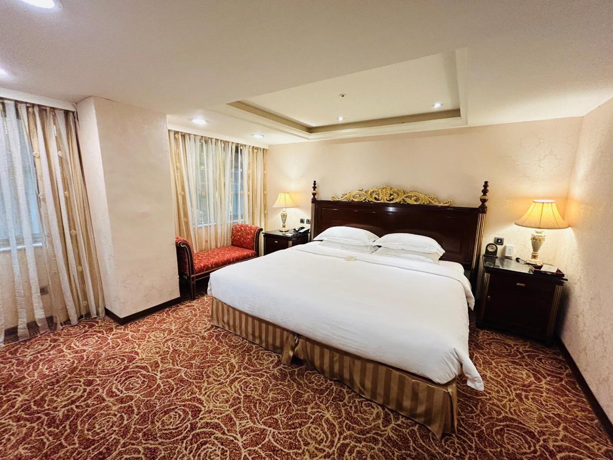 Royal Seasons Hotel Taipei ‧ Nanjing W. Экстерьер фото
