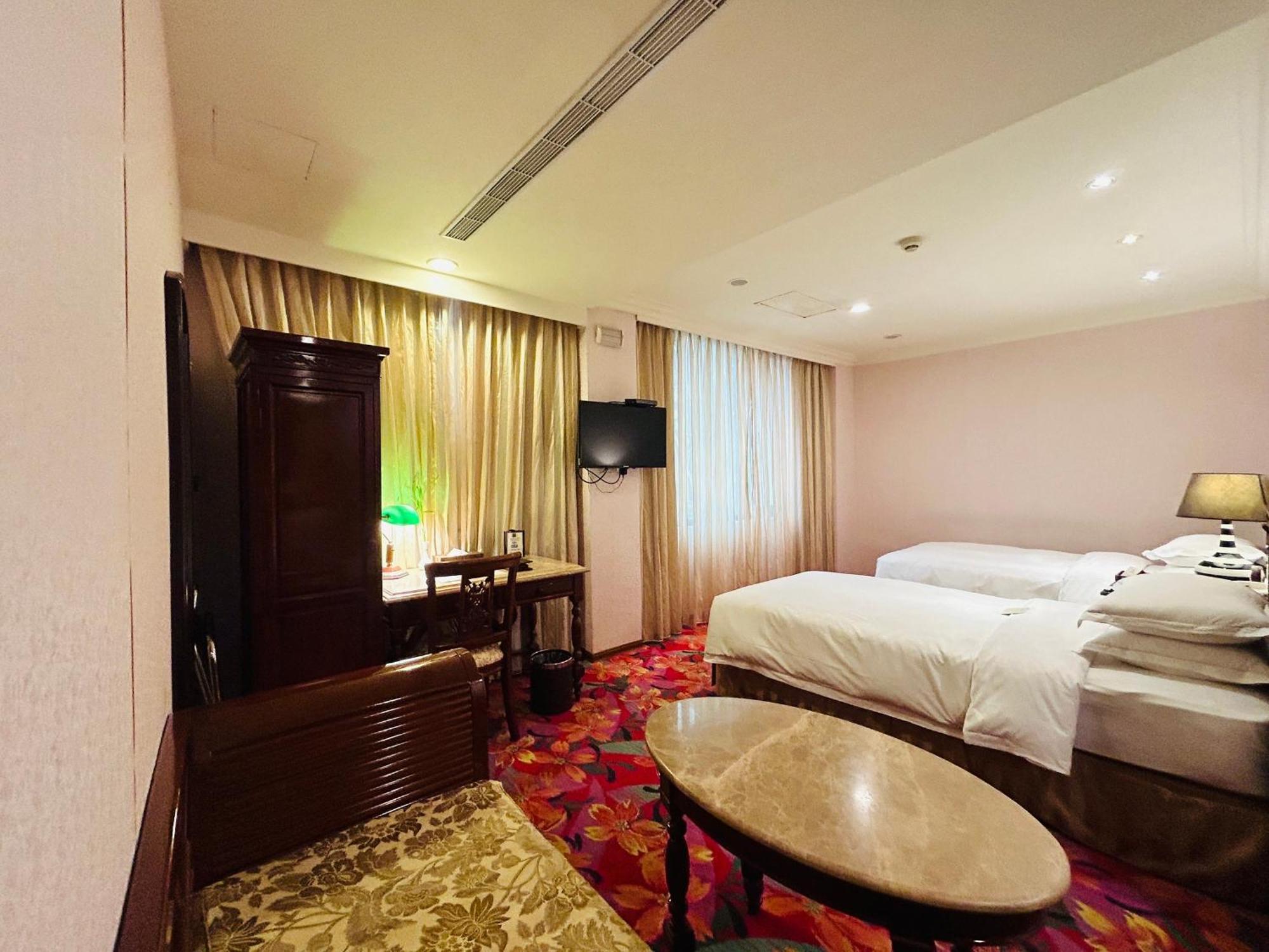 Royal Seasons Hotel Taipei ‧ Nanjing W. Экстерьер фото