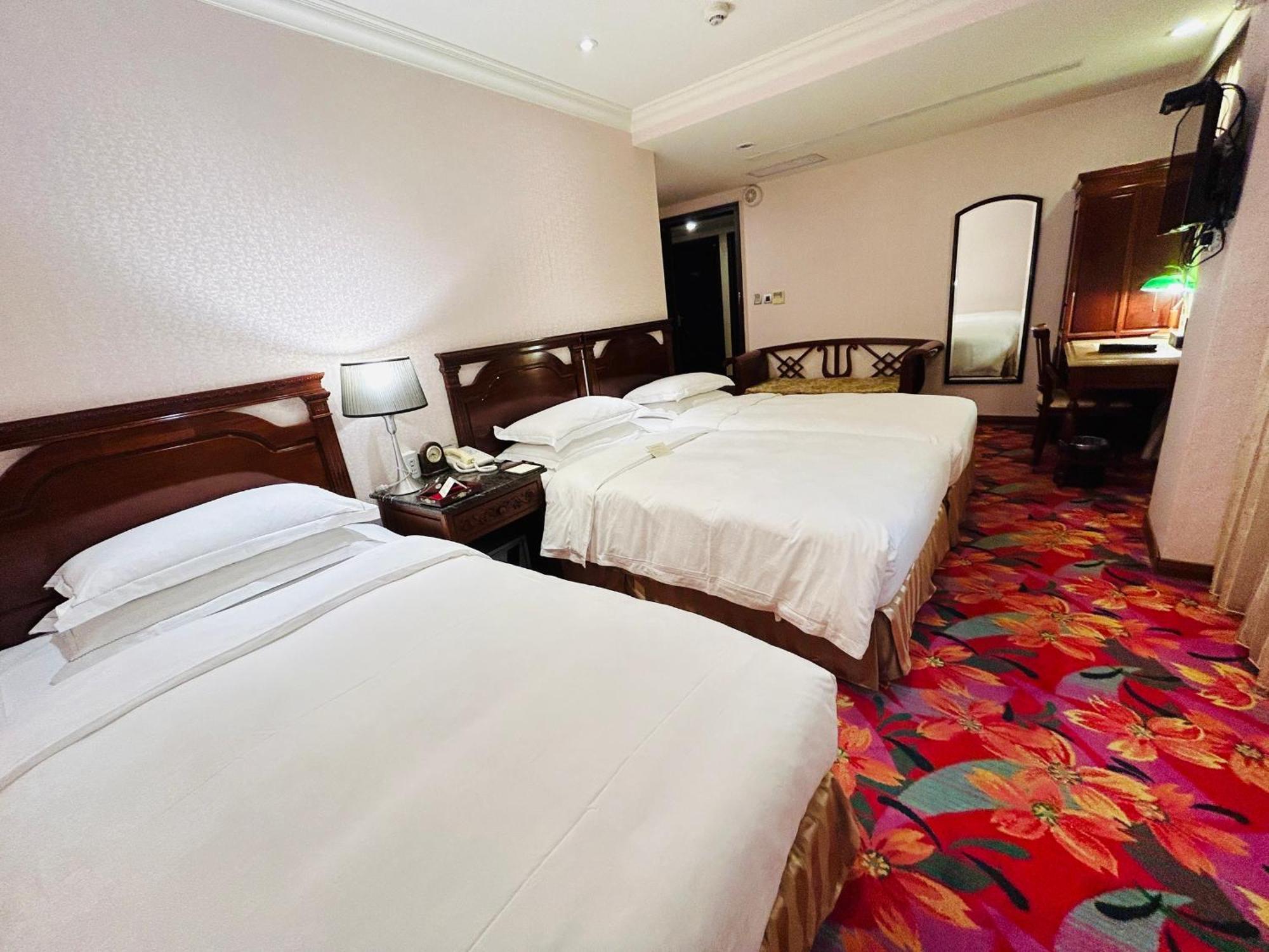 Royal Seasons Hotel Taipei ‧ Nanjing W. Экстерьер фото