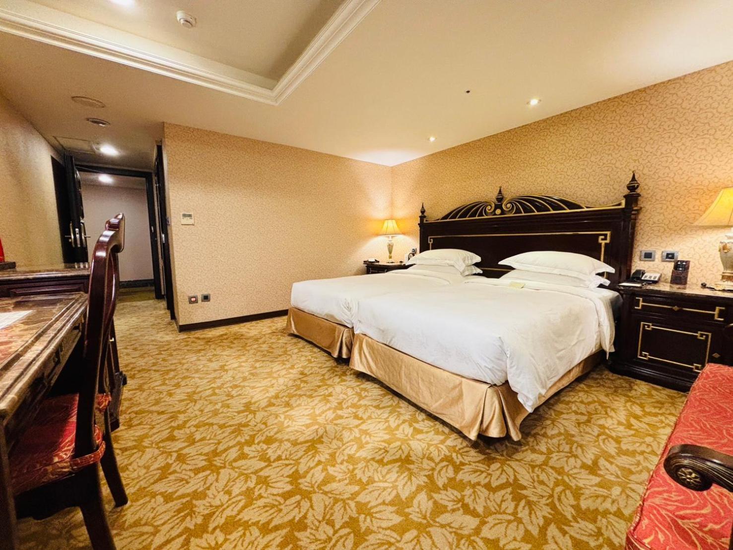 Royal Seasons Hotel Taipei ‧ Nanjing W. Экстерьер фото